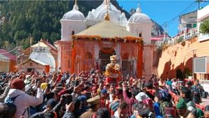 gangotri-dham-doors-closed_1699945085