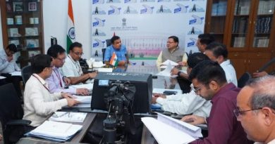 सीएम धामी व केन्द्रीय सड़क परिवहन मंत्री ने प्रदेश में सड़क कनेक्टिविटी के क्षेत्र में हो रहे कार्यों पर की विस्तृत चर्चा