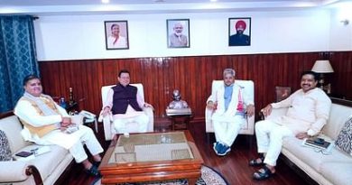 CM धामी ने पार्टी प्रभारी दुष्यंत गौतम से की मुलाकात