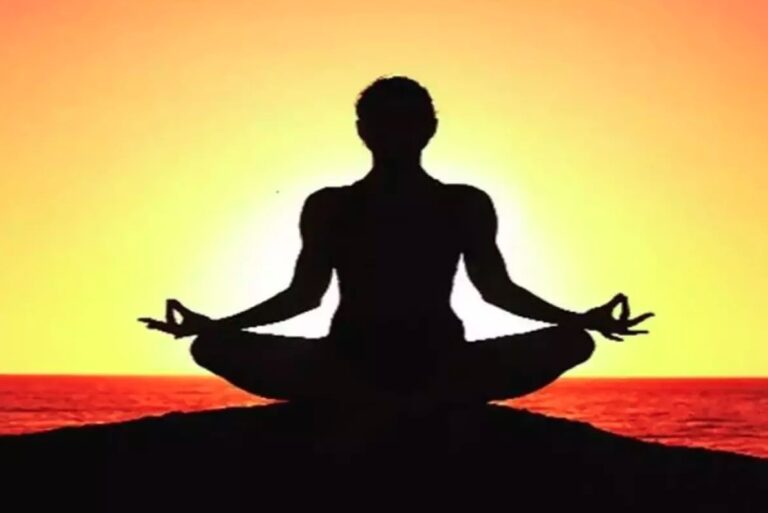 yoga-768x513