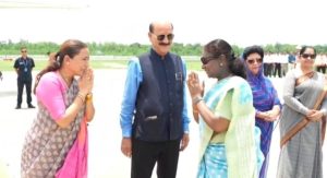 rekha-aarya-and-president-768x418