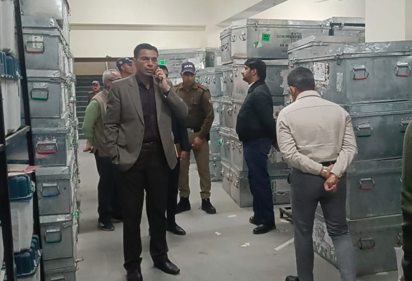 District-Magistrate-Savin-Bansal