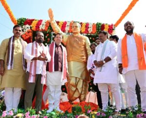 dhamii-with-ministers