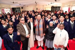 dhami-with-students