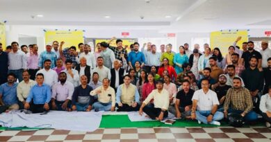 डिप्लोमा इंजीनियर्स का आंदोलन जारी