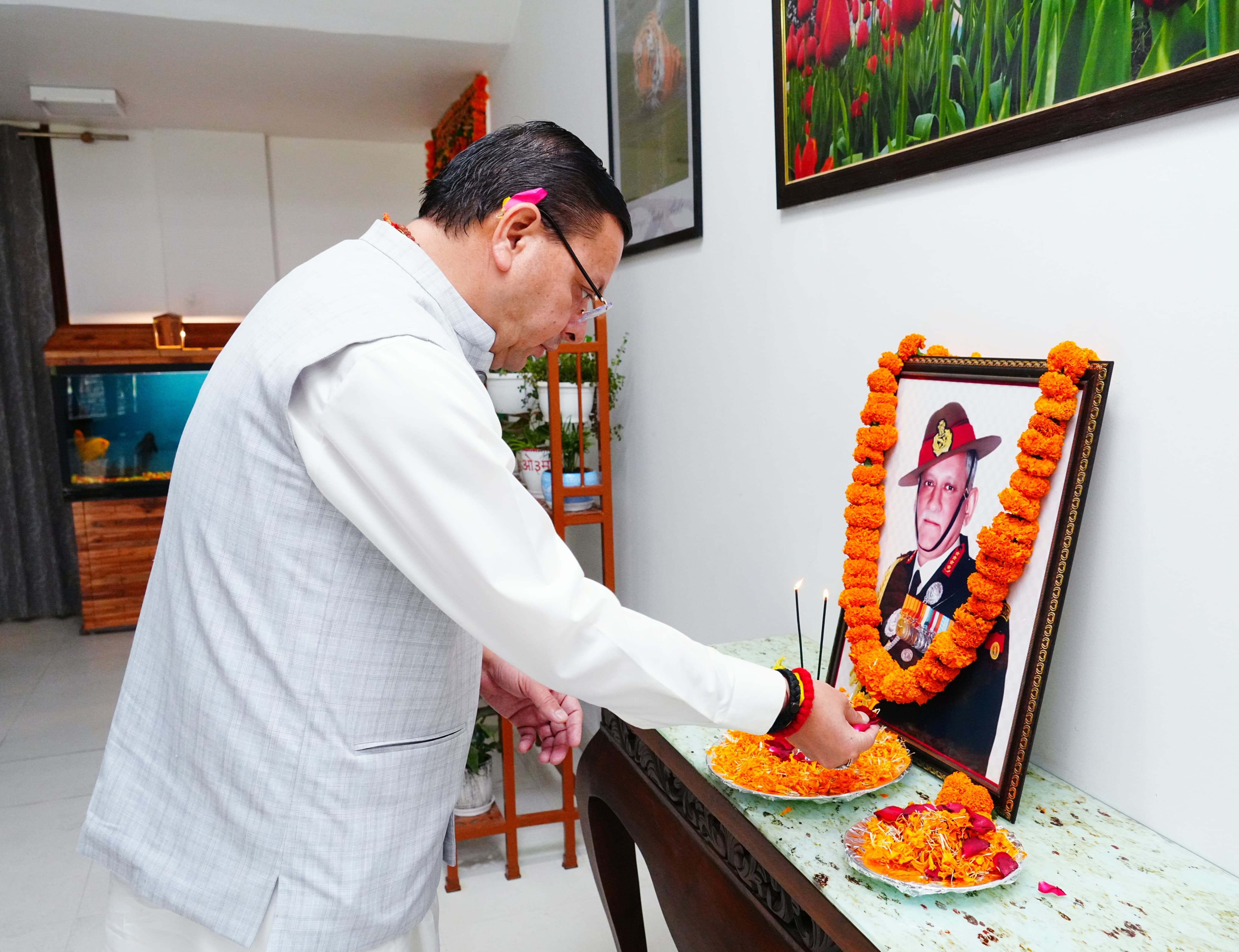 उत्तराखंड के गौरव जनरल बिपिन रावत की जयंती पर सीएम धामी ने अर्पित किए श्रद्धा सुमन