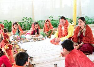 cm-dhami-and-wife