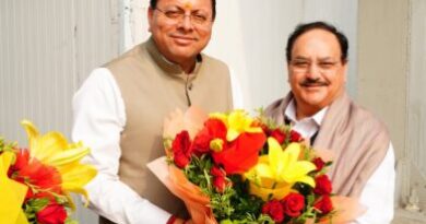 सीएम धामी ने केन्द्रीय मंत्री जगत प्रकाश नड्डा का स्वागत किया