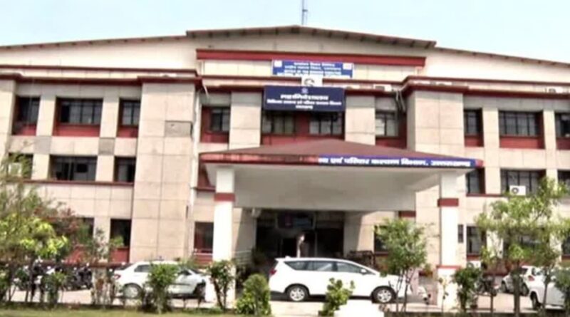 स्वास्थ्य विभाग के सचिव विनय शंकर पांडेय ने सीएमओ के ट्रांसफर से जुड़े आदेश जारी किए 