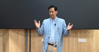 कुमाऊं आयुक्त ने आधारभूत प्रशिक्षण कार्यक्रम में सहभागियों को समझाए कमिश्नरी के कार्य