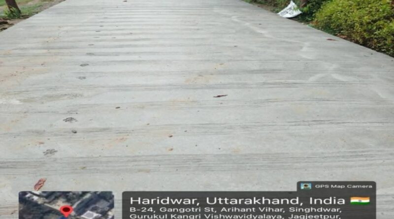 चारधाम यात्रा एवं आगामी कांवड़ यात्रा के दृष्टिगत सिवरेज के लिए खोदी गई सड़कों को त्वरित गति से ठीक करने के लिए दिन- रात किया जा रहा है निमार्ण कार्य