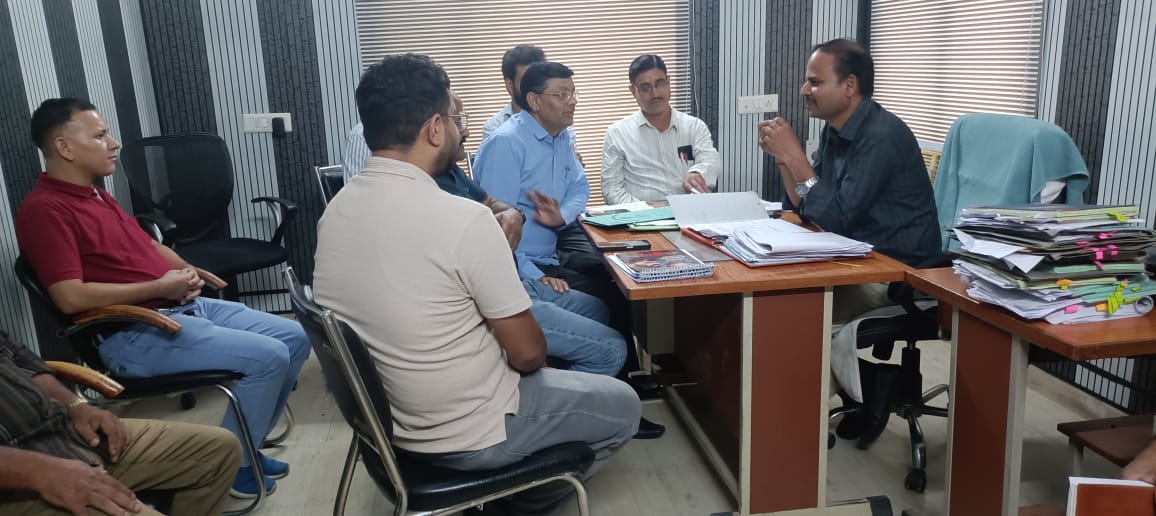 अनुरक्षण खंड में कर्मचारी संघ की मांगों पर बनी सहमति, अधिशासी अभियंता ने दिए त्वरित कार्रवाई के निर्देश