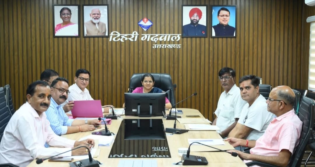 टिहरी में एसआईआर की प्रगति की समीक्षा, दावे-आपत्तियों के निस्तारण में तेजी के निर्देश