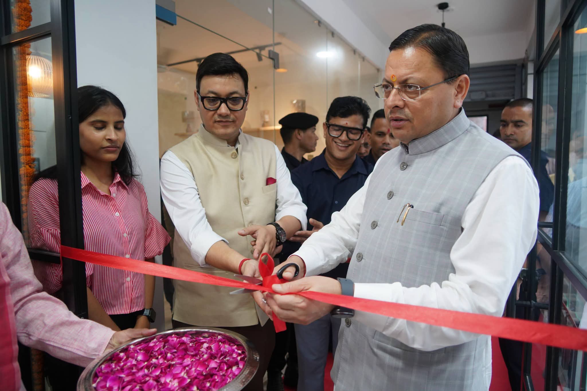 मुख्यमंत्री धामी ने किया ओहो रेडियो 89.2 एफएम का शुभारंभ